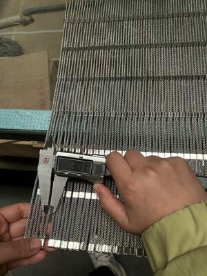 Durable 304/316 Stainless Steel Perimeter Safety Netting Designed for Construction Sites Protecting Workers