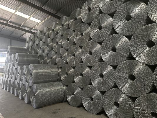 Cwc Wire Galvanized Steel CWC Pipeline Mesh 2.4mm Wire 25.4mm x 67mm Hole